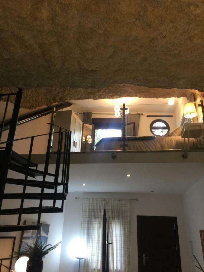 Casa Cueva Un Rincon En La Roca Villa Setenil De Las Bodegas Luaran gambar